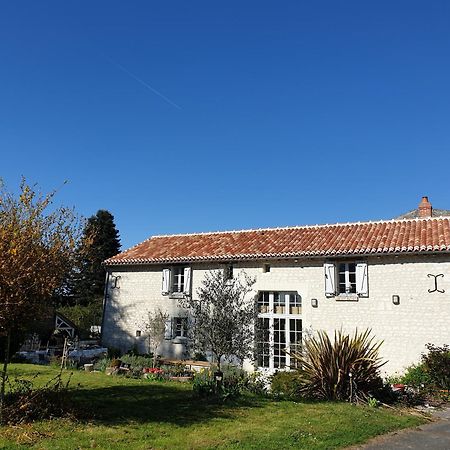 La Tour Du Raygnier Bed & Breakfast Verneuil-le-Chateau Exterior photo